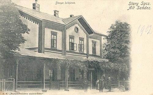 Železniční stanice „Alt Sandez“ roku 1902 – železnice sem dorazila roku 1876
